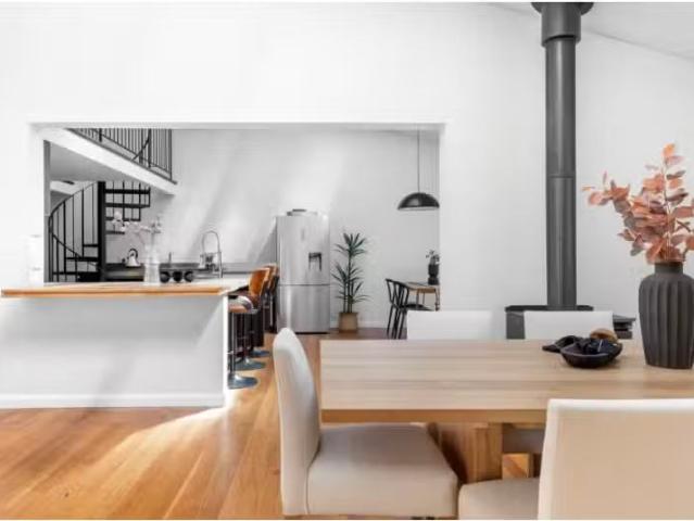 House for rent in Wollongong West, New South Wales