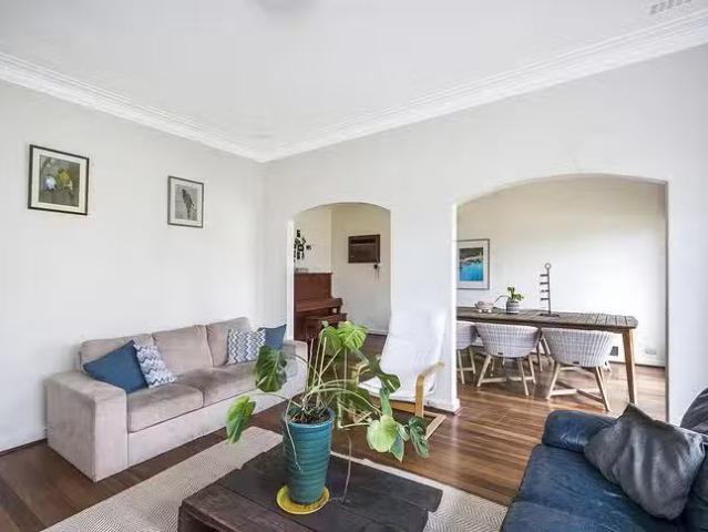 House for rent in Como, Western Australia