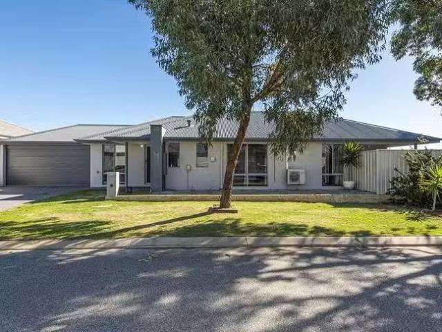 House for rent in Golden Bay, Western Australia