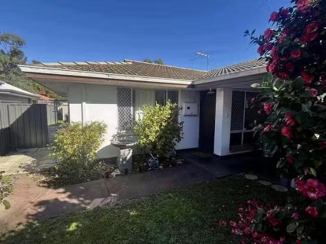 House for rent in Kardinya, Western Australia
