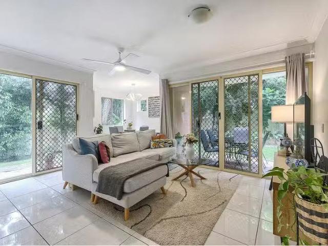 Apartment for rent in Toombul, Queensland