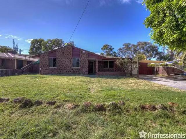 House for rent in Forrestfield, Western Australia