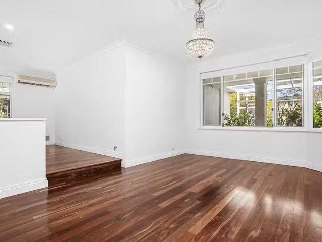 House for rent in Winthrop, Western Australia