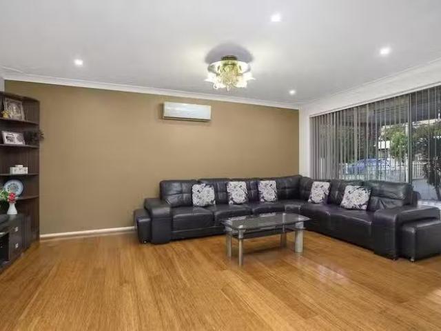House for rent in Belimbla Park, New South Wales