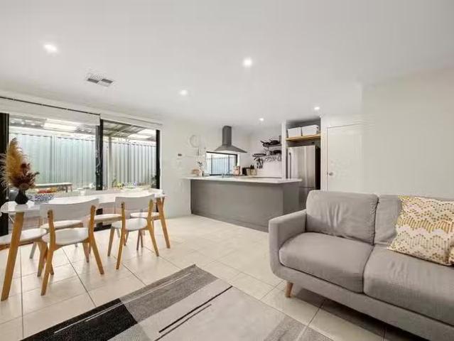 House for rent in Piara Waters, Western Australia