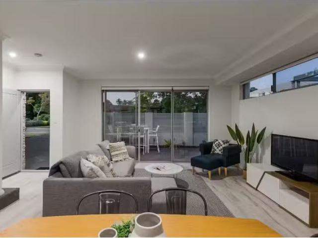 Condo for rent in Duncraig, Western Australia