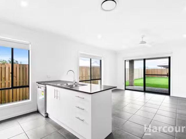 House for rent in Eli Waters, Queensland