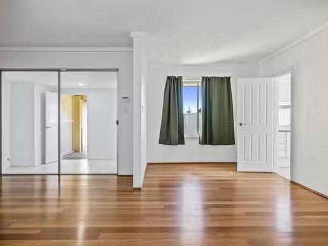 House for rent in Safety Bay, Western Australia