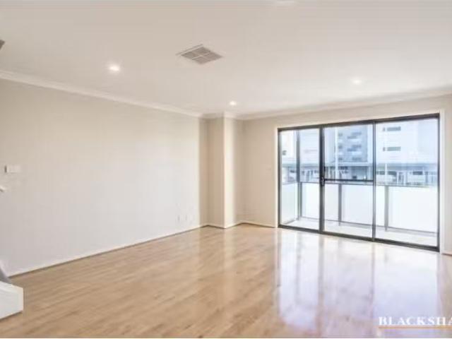 Condo for rent in Franklin, Australian Capital Territory