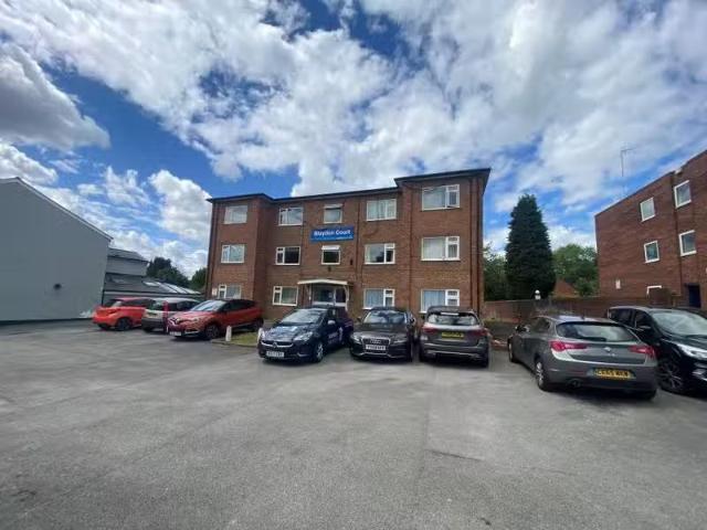 Apartment for rent in South Lane, West Yorkshire