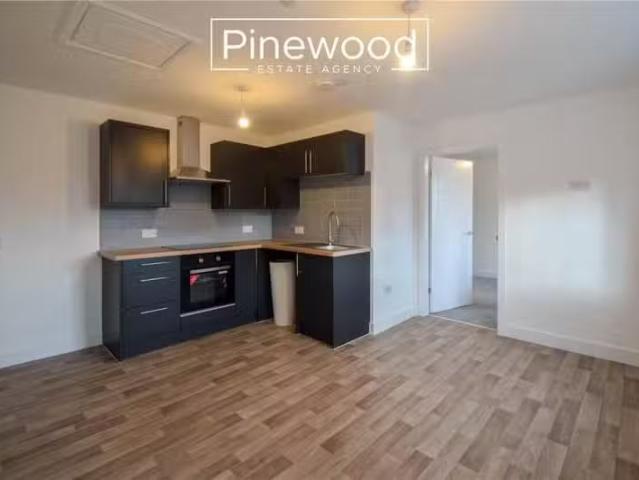 Apartment for rent in Garden City, Wales