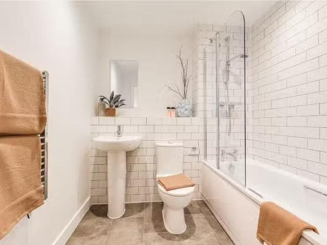 Apartment for rent in The Haulgh, Lee Bank