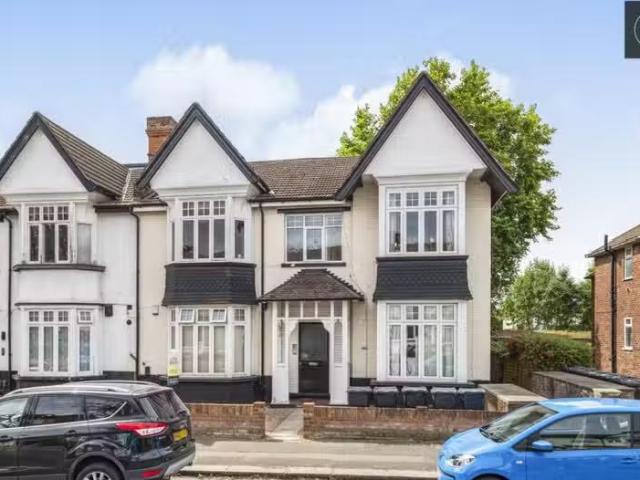 Apartment for rent in South Woodford, Greater London