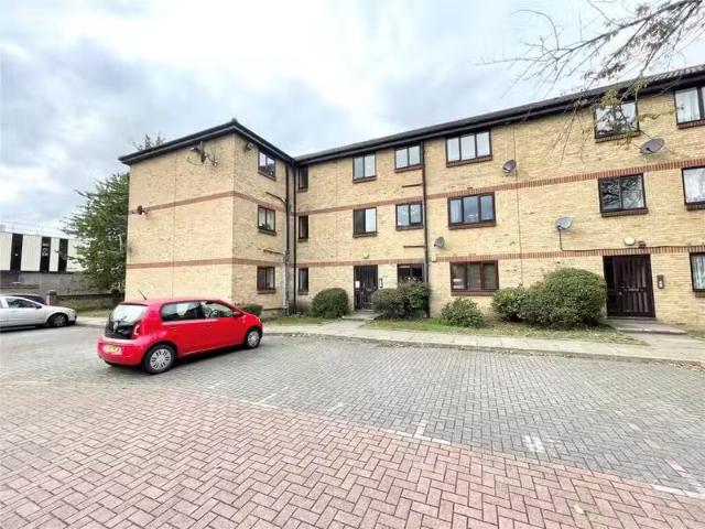 House for rent in Barnehurst, Greater London