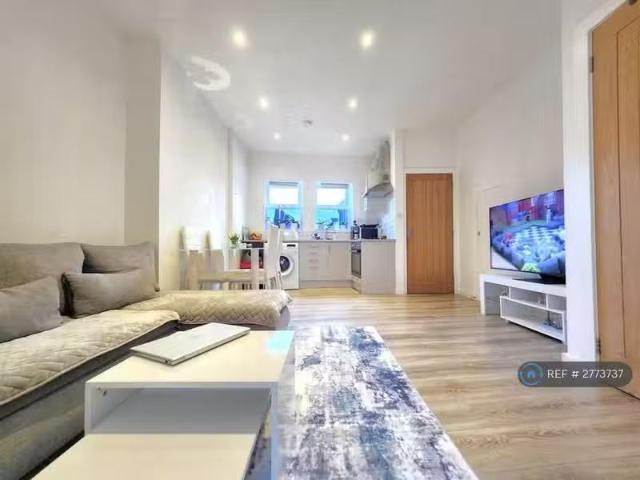 House for rent in South Woodford, Greater London