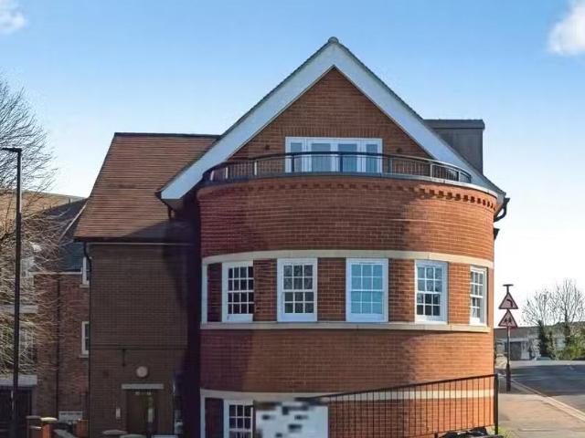 House for rent in Enfield, Greater London