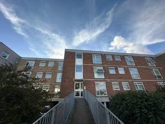 House for rent in St Anthony's Hill, Eastbourne