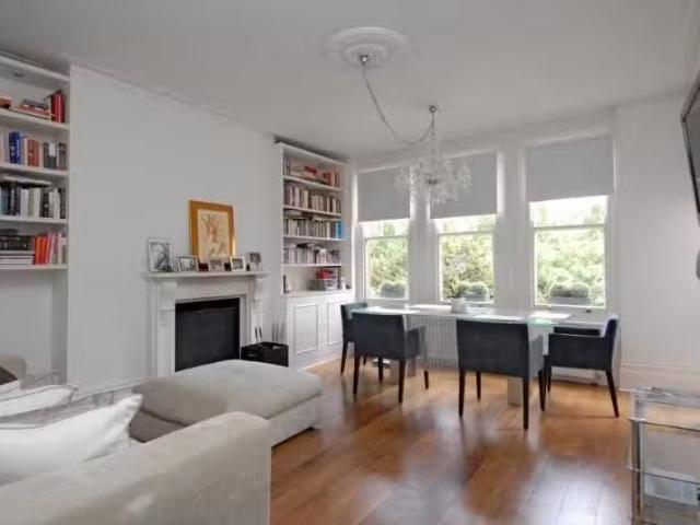 Apartment for rent in Battersea, Greater London