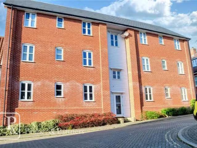 Apartment for rent in Mile End, Fordham Heath