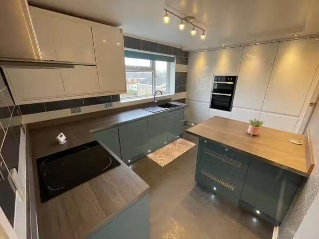 Apartment for rent in Marford, Wales