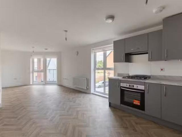 Apartment for rent in Willingdon, Cross In Hand