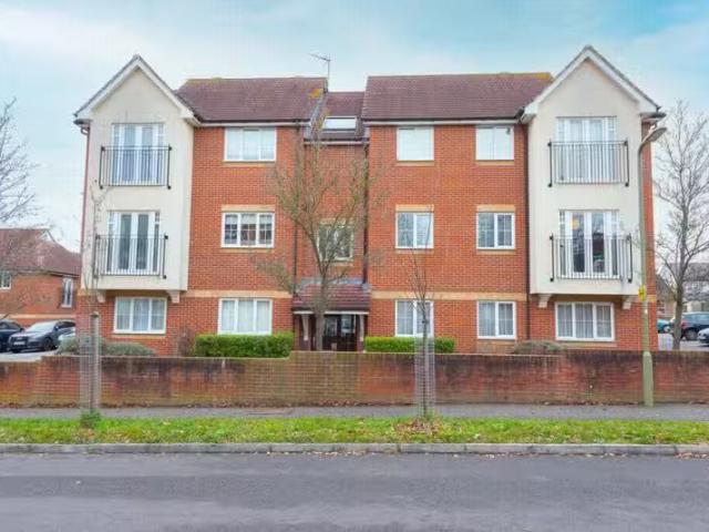 Apartment for rent in Cove, Rushmoor