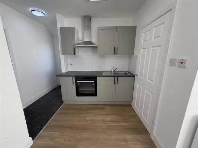 House for rent in Royal Borough of Kensington and Chelsea, Greater London