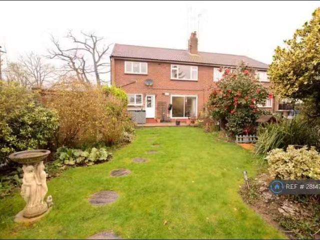 House for rent in Hatch End, Greater London