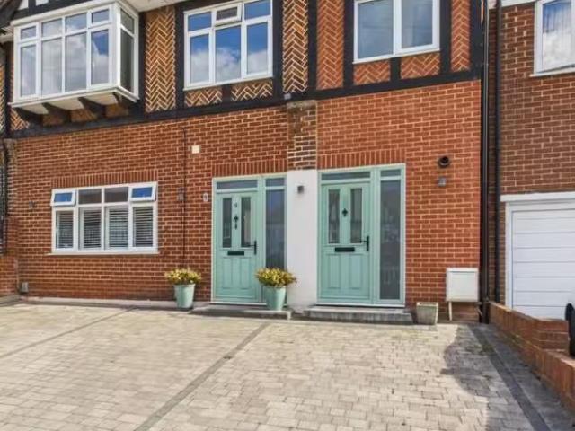 House for rent in Longlands, Greater London
