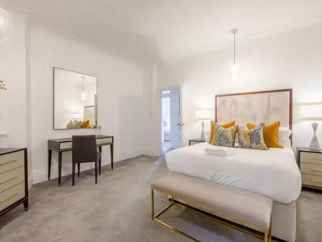 Apartment for rent in St. John's Wood, Greater London