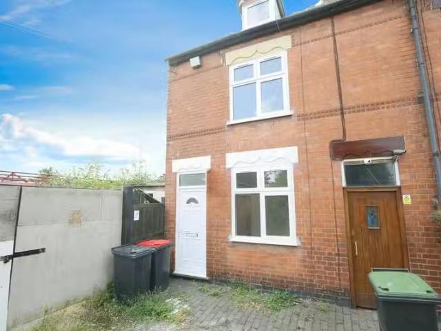House for rent in New Barnet, Greater London