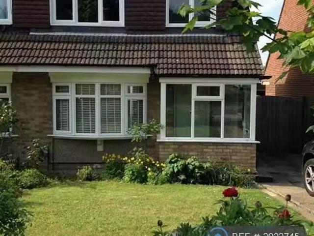 House for rent in Pouchen End, Hertfordshire