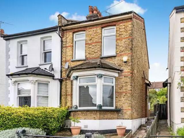 House for rent in London Borough of Croydon, Purley