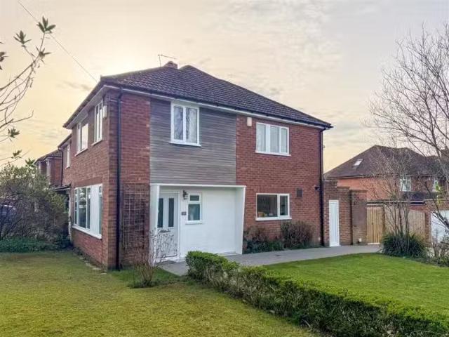 House for rent in Green Close, Warwickshire