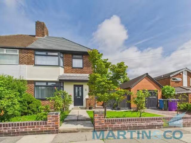 House for rent in Calderstones