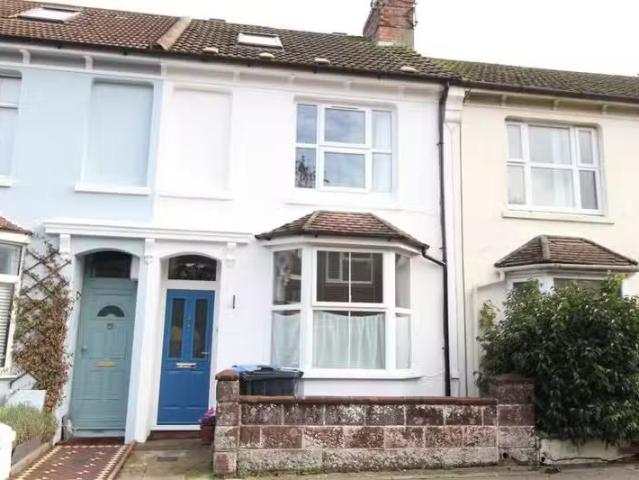 House for rent in Perryfields, West Sussex
