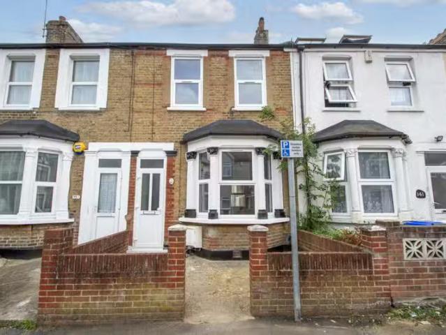 House for rent in Erith, Greater London