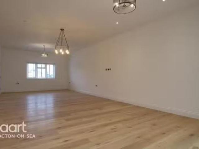 House for rent in Wix, Dale Hill