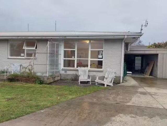 House for rent in Chaslands, Canterbury