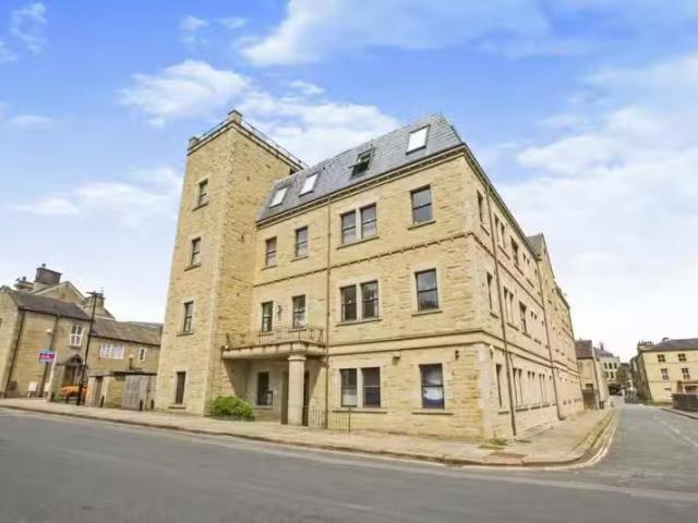 Apartment for rent in Woolshops, Halifax