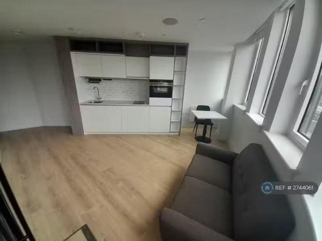 House for rent in London Borough of Croydon, Purley
