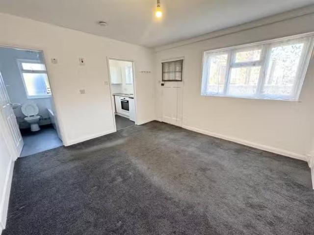 House for rent in Peacehaven, Iford