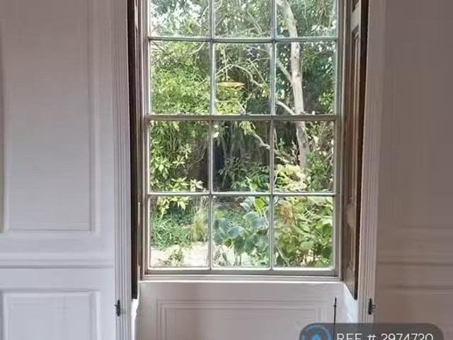House for rent in Blackhills, Surrey