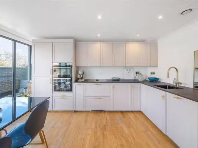 Apartment for rent in Dulwich Village, Greater London