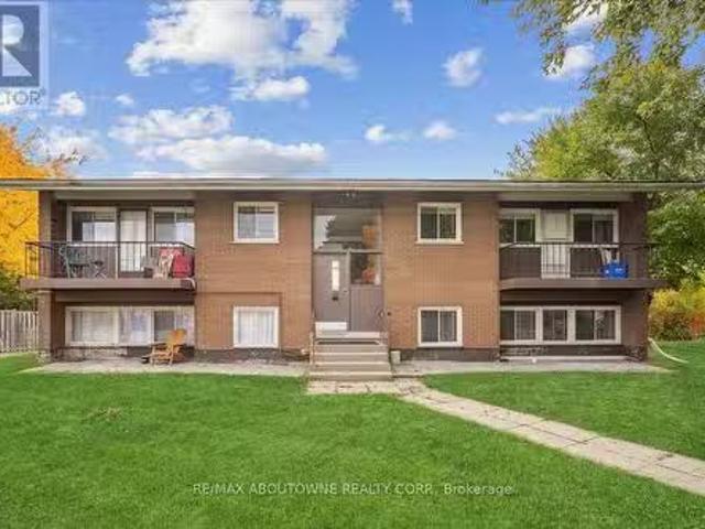 House for rent in Burlington, Ontario