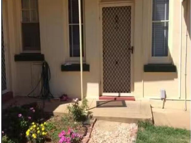 Apartment for rent in Piallamore, New South Wales