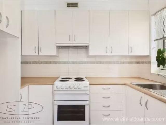 Apartment for rent in Lower North Shore, Sydney