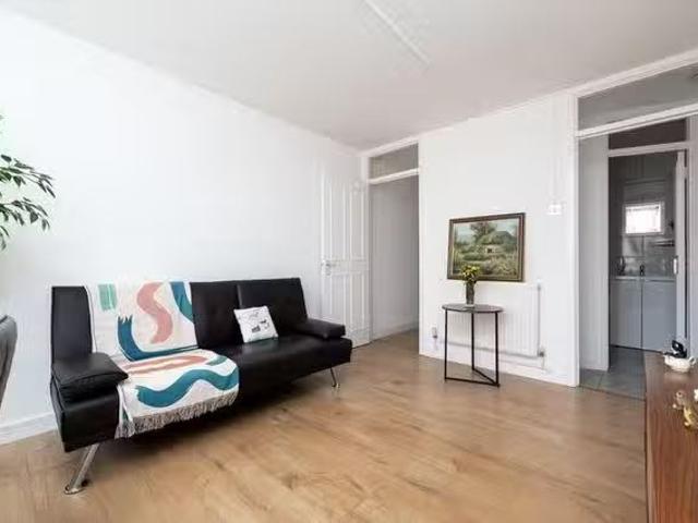Apartment for rent in Woodside Park, Greater London
