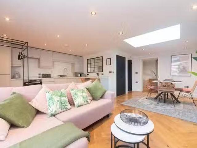 Apartment for rent in London Borough of Merton, Greater London