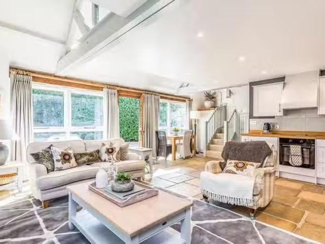 Apartment for rent in Littlecote, West Sussex